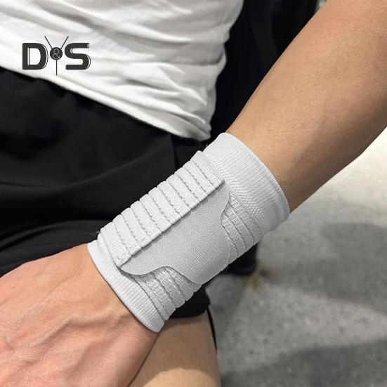 Ochranný náramek na zápěstí Tlumící potítko Gym Fitness Ortéza na zápěstí Prodyšný Nastavitelný sportovní náramek pro muže Ženy