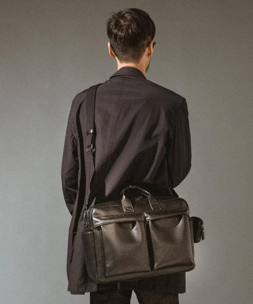Aged Gray Shrunken Briefcase (Black)