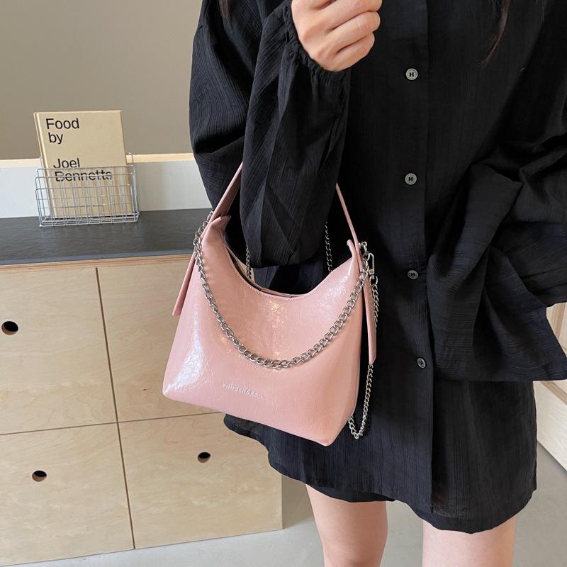 Niche underarm bag women's 2025 new light luxury niche high-end versatile messenger bag chain commuter bag