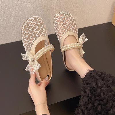 Chinelos de Moda com Laço de Pérola Baotou para Mulheres no Verão 2025 Novos Confortáveis Macios de Fundo Plano Rede Preguiçosa Tapete Fresco