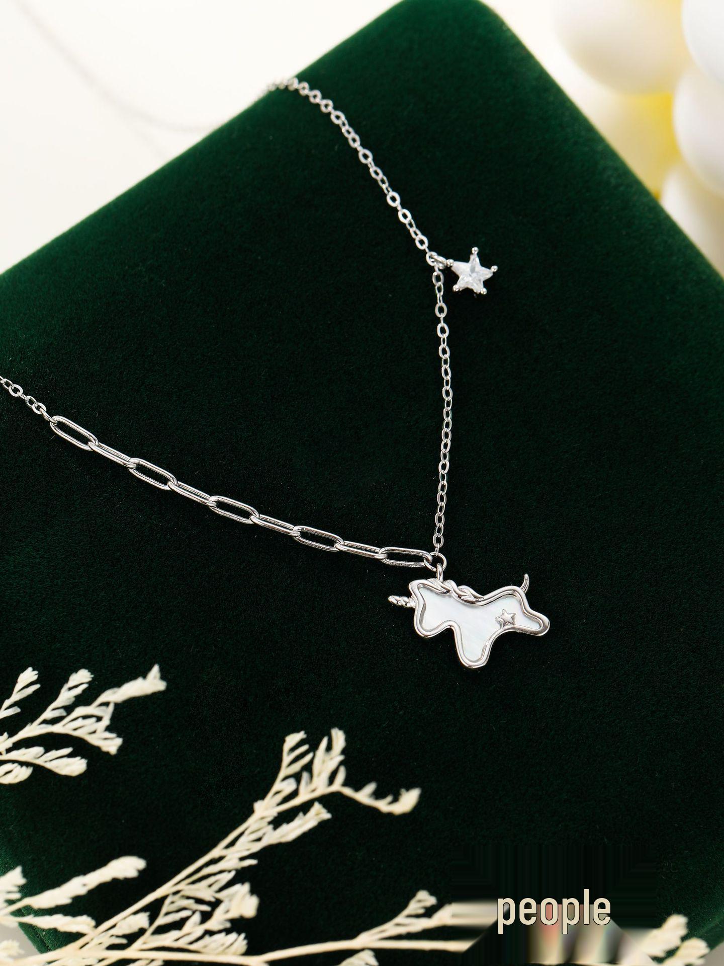 

S925 Sterling Silver Unicorn Necklace – Shell, Cool Style, High-End Luxury Chain for Girls. платиновый