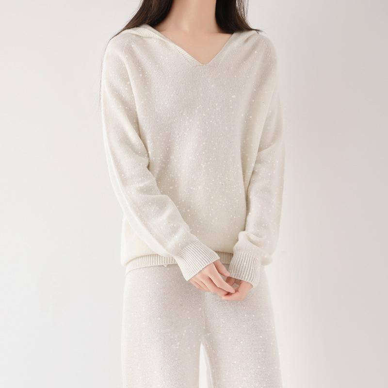 Wool Knit V-neck Sweater - Women's 2025 Autumn/Winter Collection