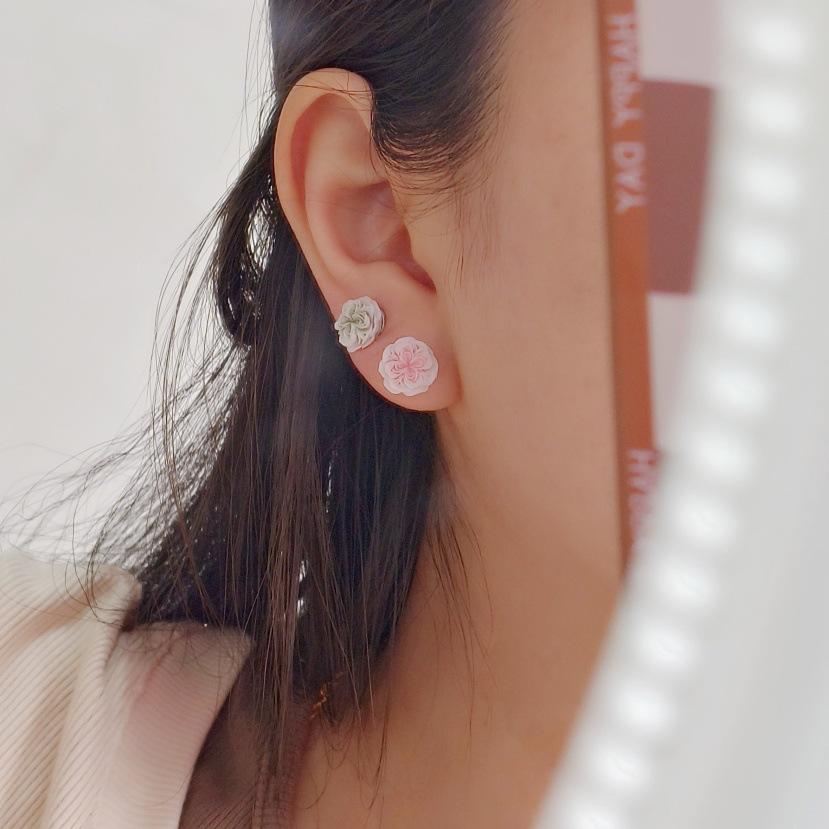 Flowers Bloom In Midsummer, Mori Series, Sweet Temperament, Girl Flower Stud Earrings, Female Tide Niche, Versatile, Small And Exquisite Earrings.