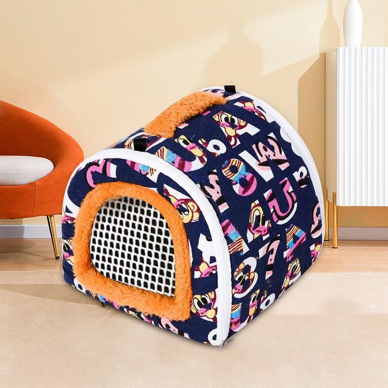 

Warm Cotton Hamster & Flying Squirrel Travel Bag S: 18x18 cm