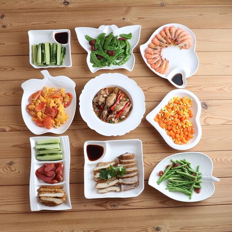 White Ceramic Heart-Shaped Dinner Plate