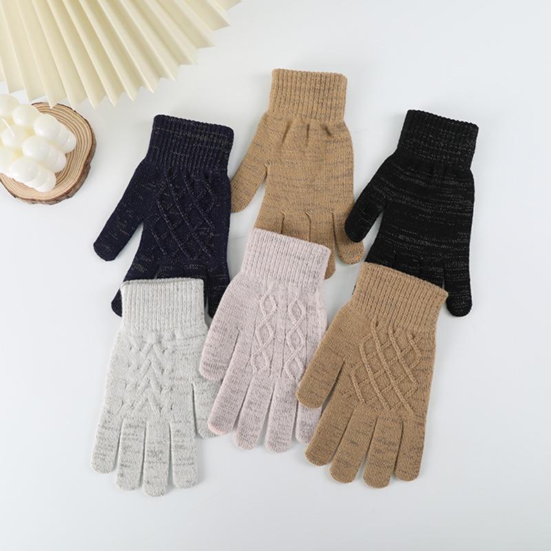 Winter Outdoor Antibacterial Protective Gloves Women's Light and Breathable Knitted Gloves Men's Riding Adult Gloves