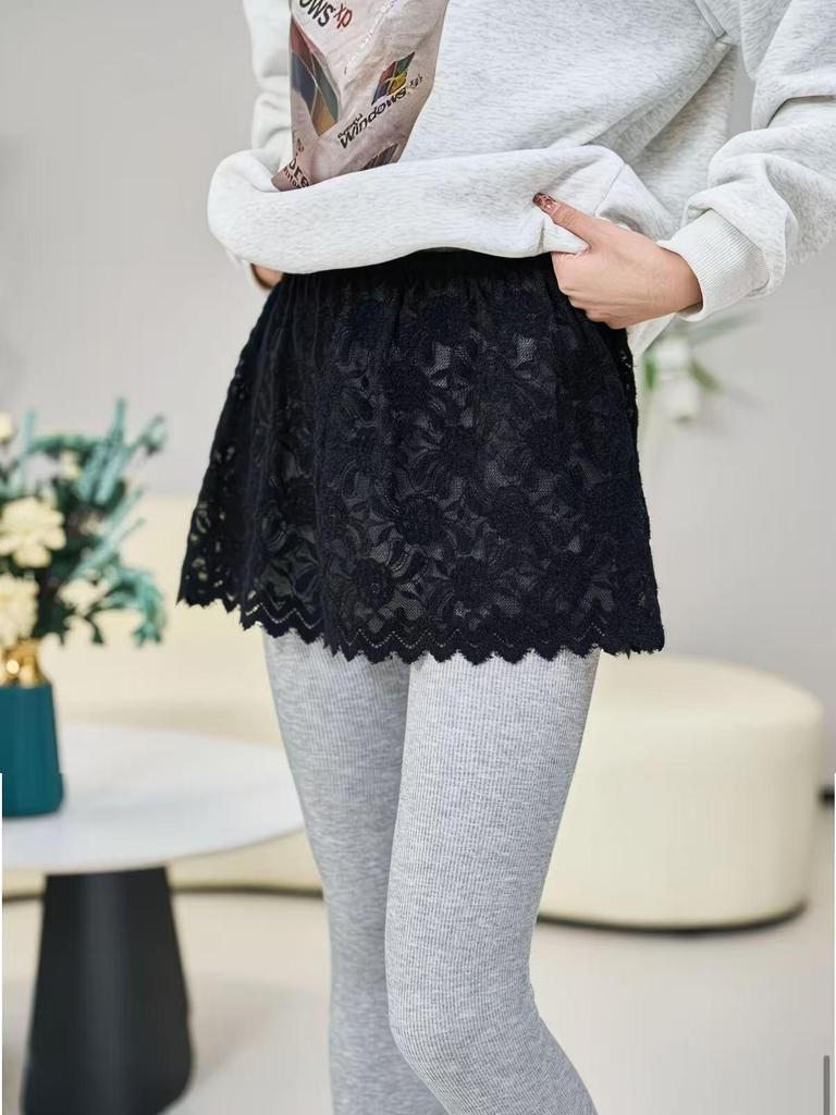 Lace Safety Shorts for Autumn/Winter: Ideal for Layering, Covers Buttocks, Pairs with Ripped Jeans and Yoga Pants