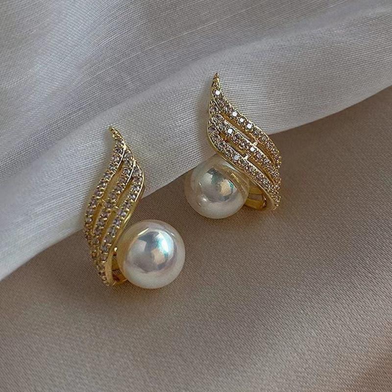 New Fashion Korean Oversized White Pearl Drop Earrings for Women Girls Bohemian Golden Round Zircon Wedding Earring Jewelry Gift