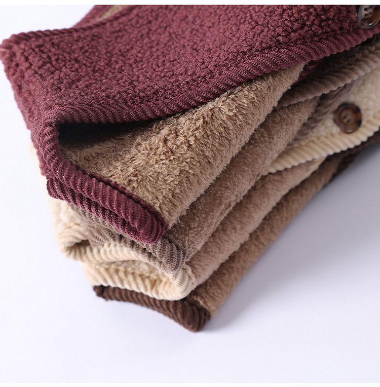 Women's Fleece-Lined Vest - Thickened, Sleeveless Autumn/Winter Jacket, Loose Fit, Plus Size, Fashionable Outerwear.