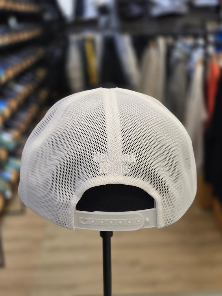 NBA Unisex NYK Metal Mesh Trucker Snapback N255AP612P(00)