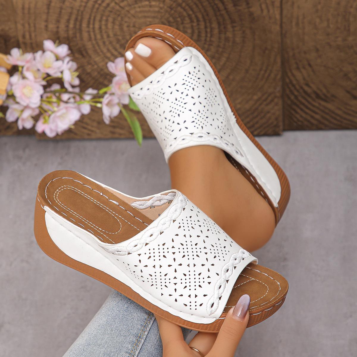 

Літні нові порожнисті однослівні перетягувальні капці великого розміру з відкритим носком на схилі, повсякденні та легкі пляжні капці з товстим дном, прохолодні капці 37 білий