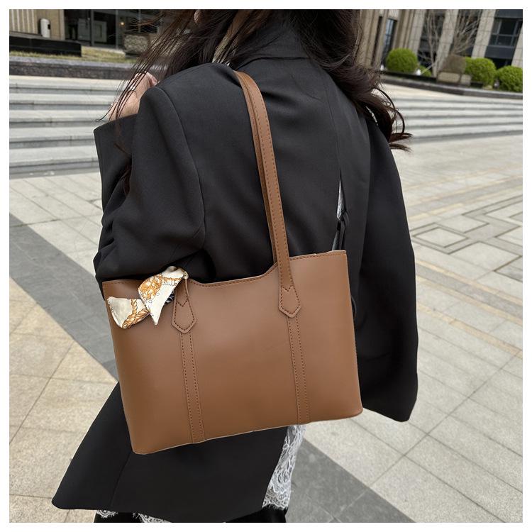 Schicke Retro Pendler Schulter- & Tragetasche für Studenten - Trendiges und vielseitiges Damenaccessoire