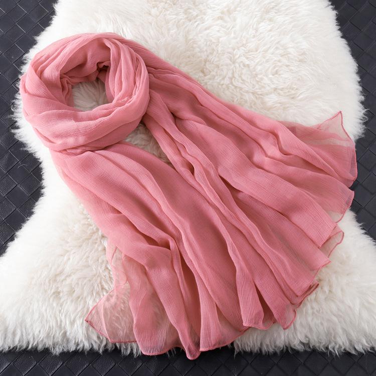 Eșarfă de mătase imitație model crocodil: Șal de plajă și prosop de protecție solară în stil coreean pentru femei