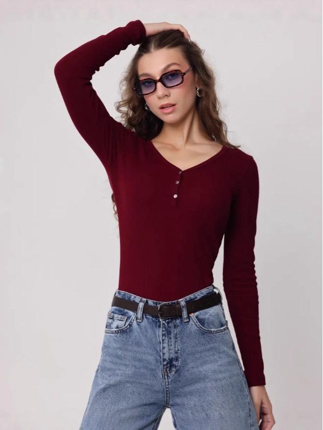 

High-End V-Neck Fine Ribbed Slimming Women s T-Shirt - European & American Style, 2025 Fashion. Double Extra Large