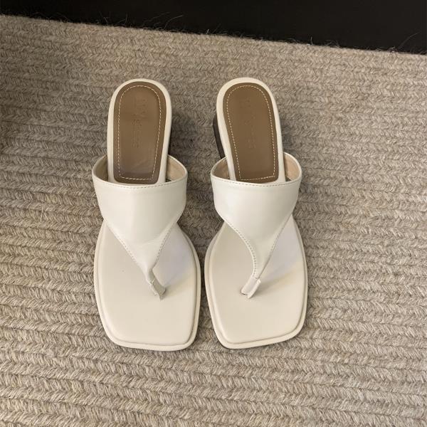 Fashion Square Heel Slippers Casual Rubber Flip Flops Shoes Woman 2025 Shale Female Beach Pantofle Block Luxury Soft Hawaiian Sabot New
