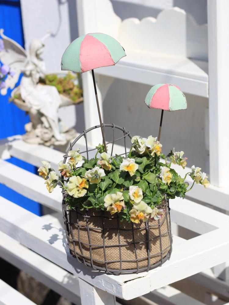 

Japanese Iron Art Flower Vase - Small Garden and Balcony Ornament Large Blue and White Umbrella