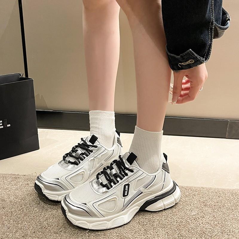 Internet celebrity senior dad shoes women's 2025 spring new thick-soled heightened mesh breathable thin niche sports shoes