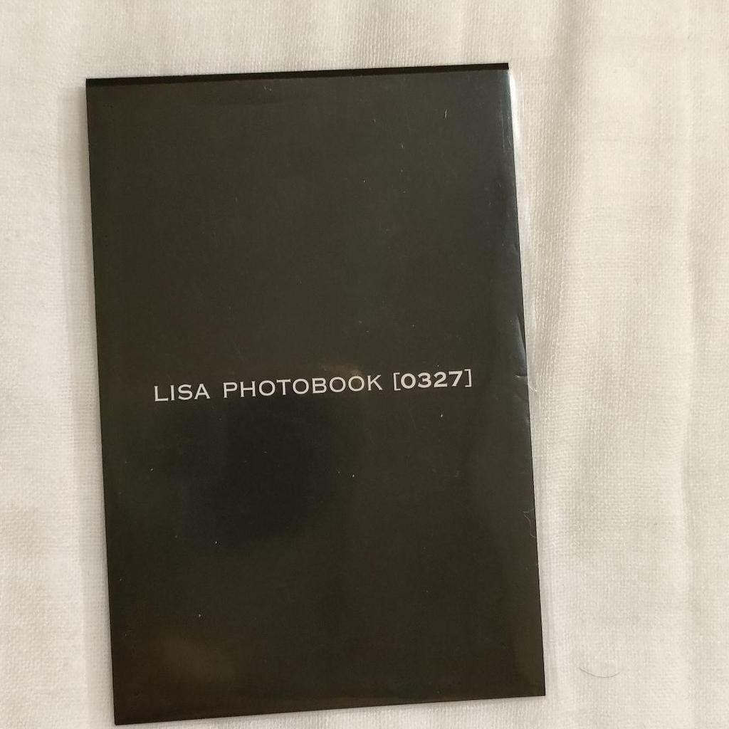 [USED] blackpink LISA Photobook 0327 vol. 1 trading card