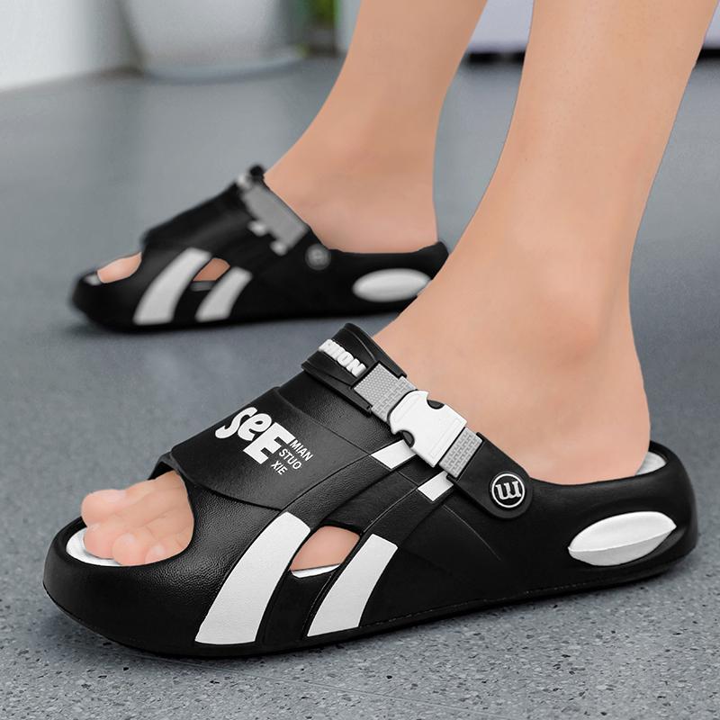 Fashion Men Thick Sole Summer Beach Slides Bathroom Anti Slip Slipper Soft Sandals Simplicity Ultra Light Letter Shoes Men Slippers