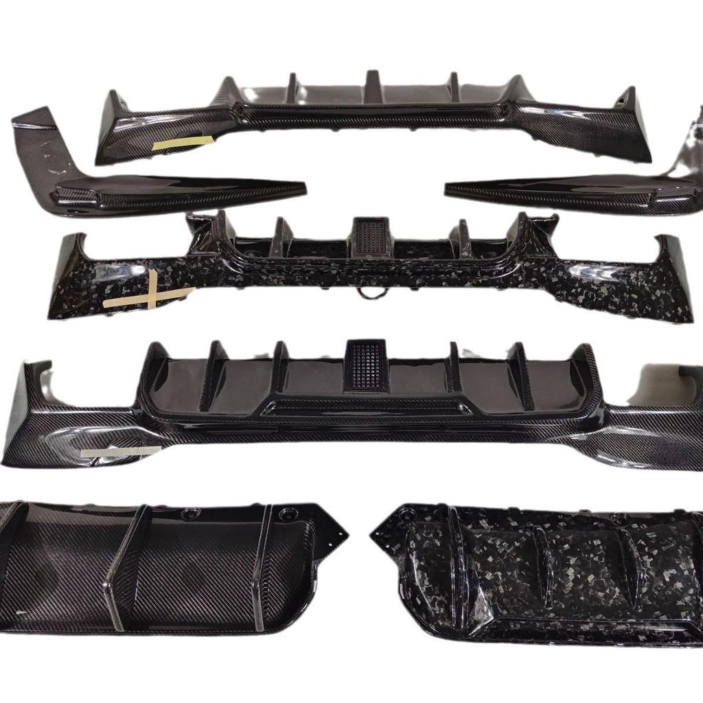 Carbon Fiber Rear Diffuser with Lights for BMW F90 M5 