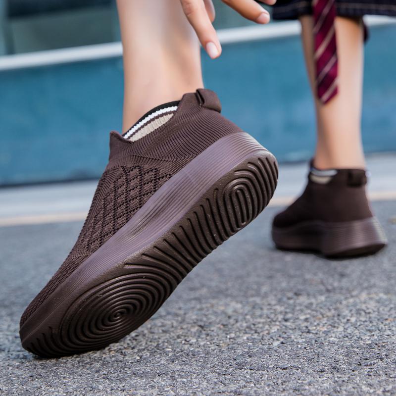 Fashion Men Mesh Casual Sports Shoes Breathable Slip-on Sneakers Lightweight Running Shoes for Walking Jogging Fitness Exercise Women