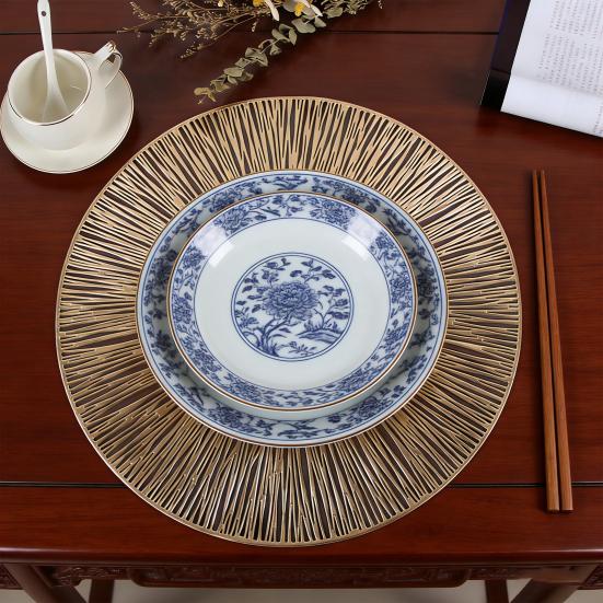 Round Hollow PVC Placemat Waterproof Heat-Resistant Table Mats Elegant Home Restaurant Dining Decor Scratch-Proof Dirt-Resistant Insulation Mat