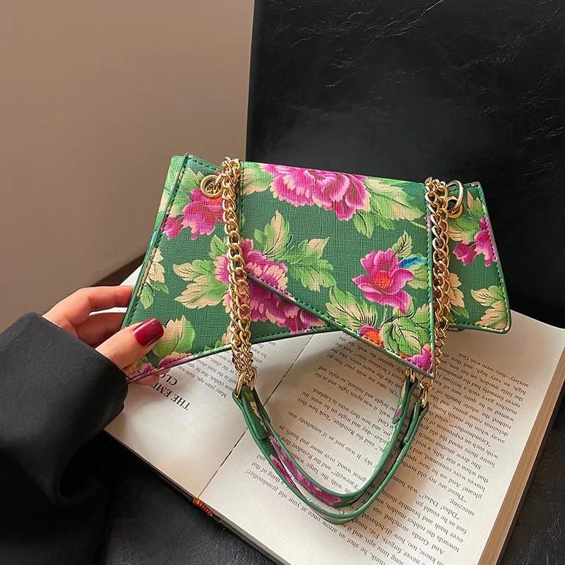 PU Shoulder Bag for Women Floral Flap Chain Delicate Handbag with Hasp Fashion Bags