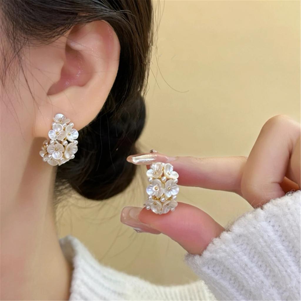 Sophisticated Earrings Ear Jewelry Flower Studs Earrings Unique Ear Pendant Alloy Texture Ear Pin for Fashion Lover
