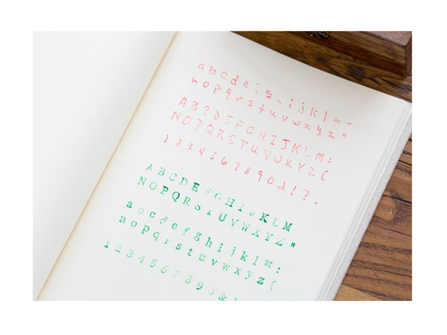 Retro Wooden Box Set: Uppercase & Lowercase English Alphabet and Number Stamps
