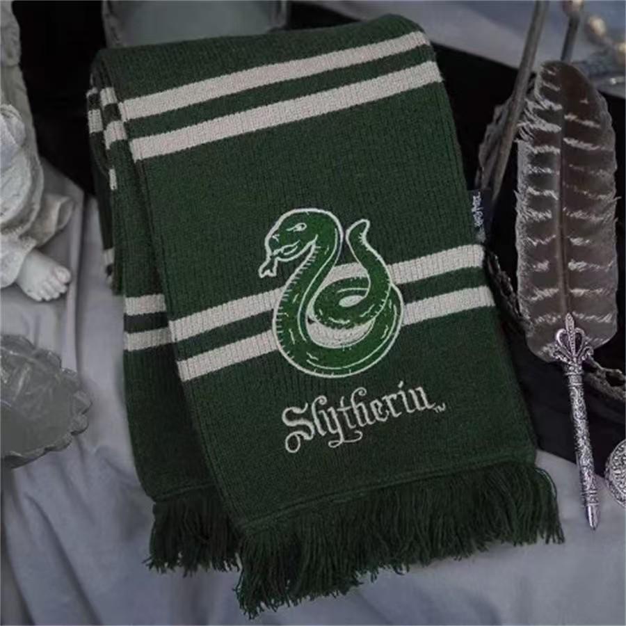 Harry Potter Nebelvír a Zmijozel Vyšívaný Šál Snood z Umělého Kašmíru