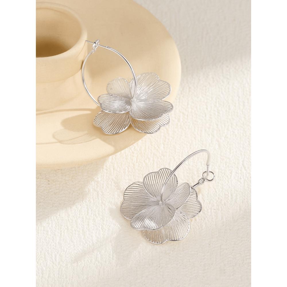 2 paia di orecchini a lobo con fiore dorato, stile elegante e chic, adatti per l'uso quotidiano da donna, appuntamenti, feste, festival, regali, abbinamento gioielli per banchetti