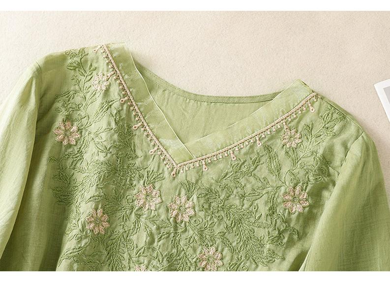 2025 Women's Summer Cotton Linen Embroidered V-Neck Loose Retro Pullover Shirt