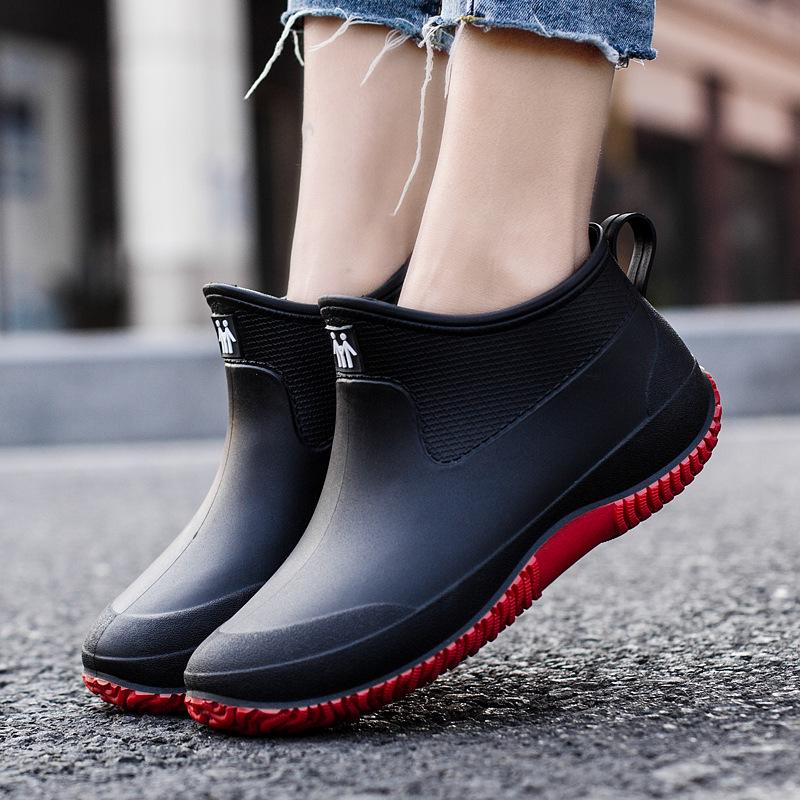 Damen wasserdichte rutschfeste gefütterte niedrig geschnittene Regenstiefel im koreanischen Stil - Modische warme Outdoor-Bekleidung