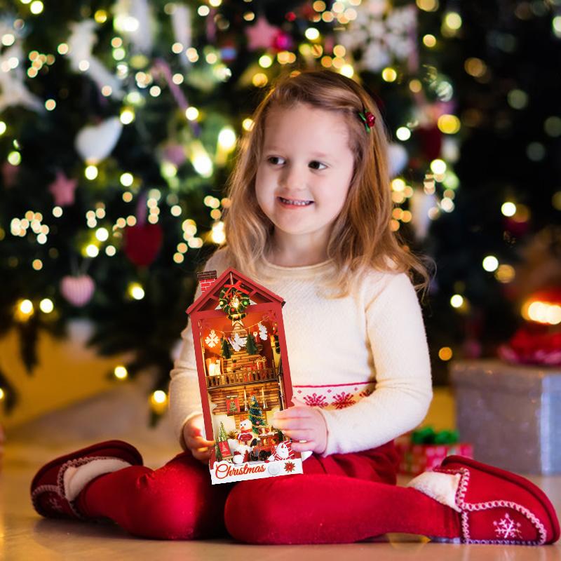 DIY Book Nook Kits Wooden Doll House Christmas 3D Puzzle Assembly Building Model Bookshelf Insert Decor With Furniture Xmas Gift