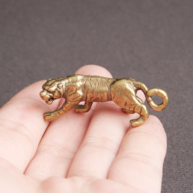 Brass Ferocious Tiger Metal Figurine Chinese Zodiac Retro Ornaments Exquisite Room Decoration Home Accessories Gift