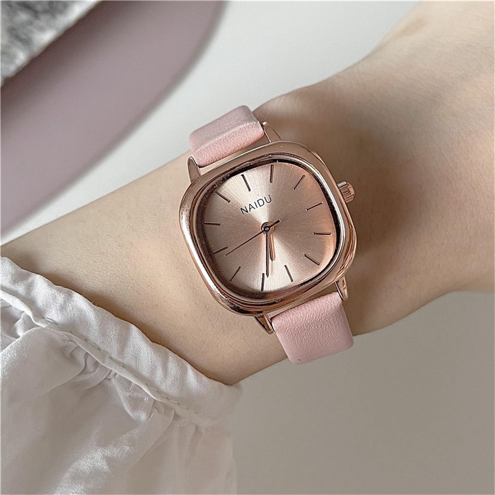 

Женские модные кожаные часы One Size