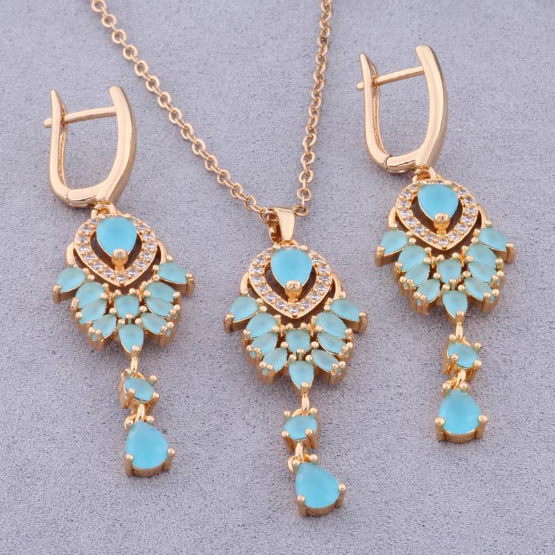 Pendientes de Zirconia de Moda Europea y Americana – Accesorios de Lujo, Exquisitos, Ligeros y Audaces para Mujeres.