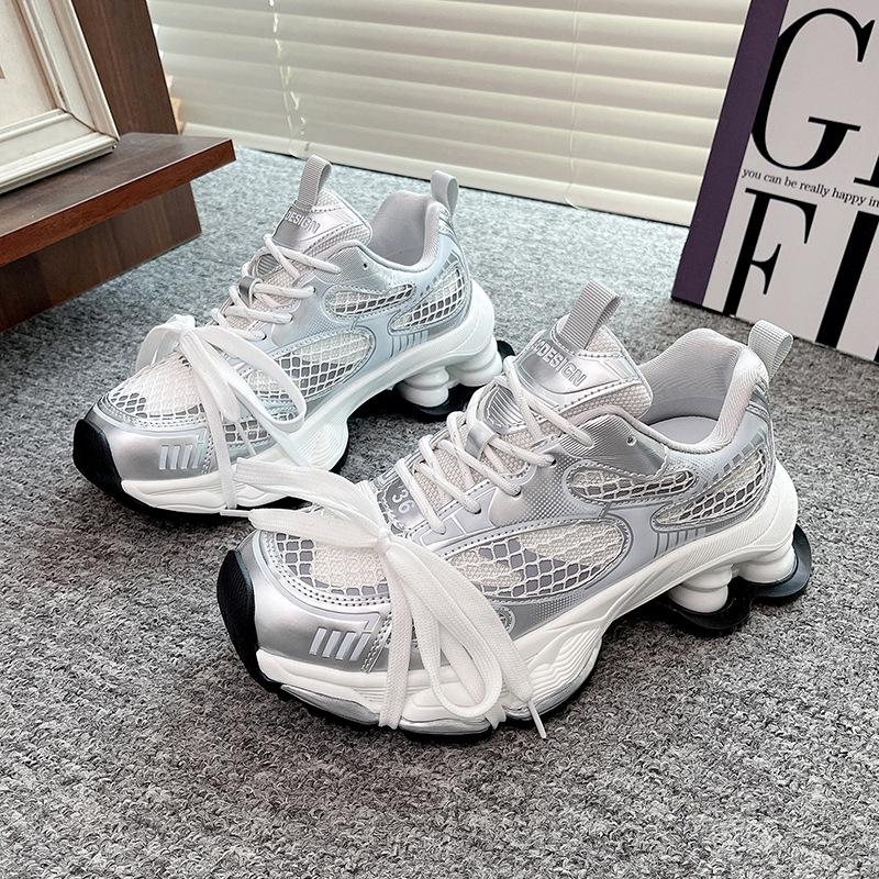 Lin Yun has the same platform dad shoes for women's 2025 new spring mesh breathable and versatile height-increasing silver sneakers.