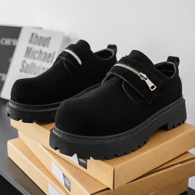 

Men s 2025 Round Toe Velcro Leather Shoes - Fashionable Outdoor Corduroy Style 42