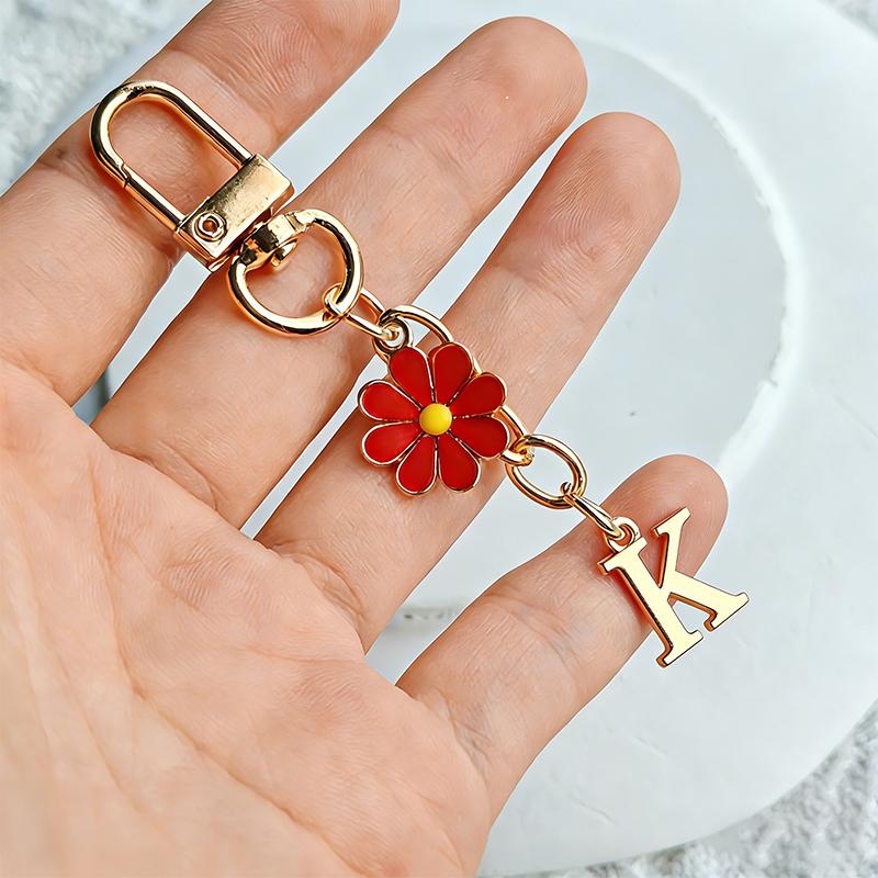Metal Red Daisy Alphabet Keychain  A-Z 26 Letters Keyring Charms Bag Pendant Jewelry Gift Accessories