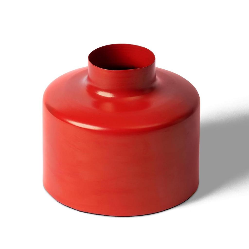 Chameli Röd Metallvas | Elegant Blomvas för Heminredning | Estetisk Hållbar Metallblomkruka för Vardagsrum,