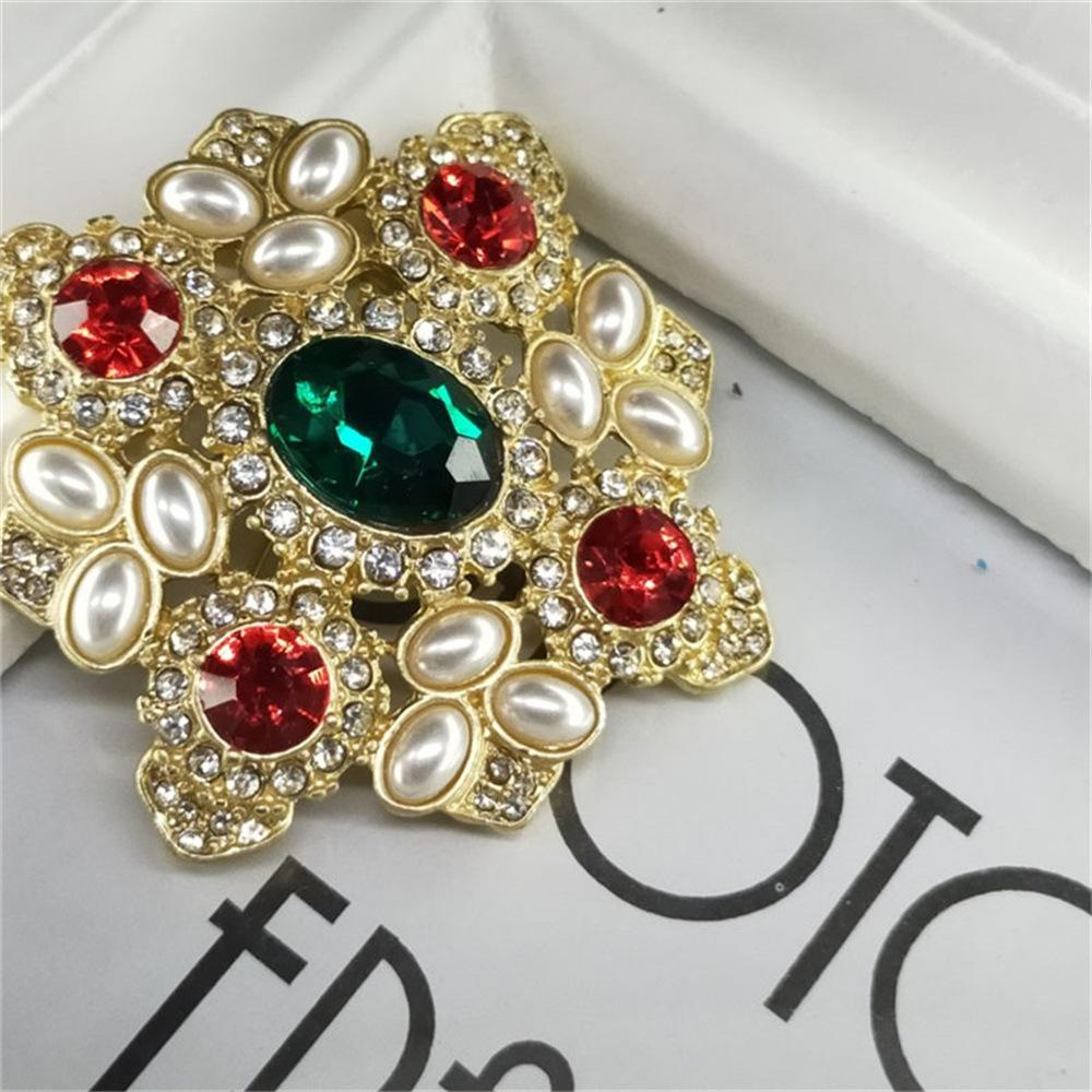 Wintage Broszka Barokowy Styl Modowy Kolczyki Sztyfty Wintage Damska Igła Anty-Światło