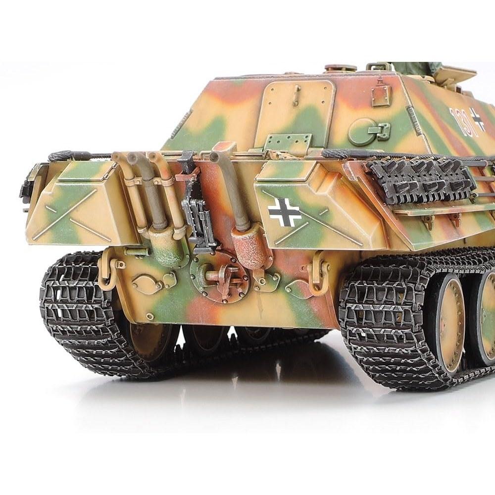 Tamiya Military Miniature Series No.203 German Jagdpanzer IV L/70(V) Late Model 1/35 Plastic Model Kit 35203