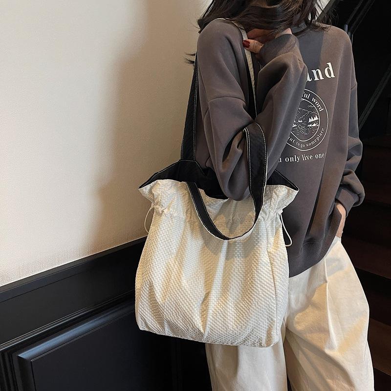 Casual Big Bag Women's New Fashion Women's Shoulder Messenger Bag Large Capacity Commuter Tote Bag Women