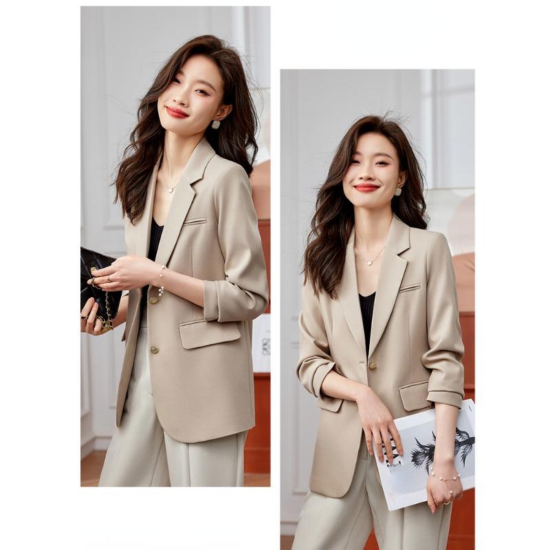 Elegantní a pohodlné jarní dámské sako v khaki barvě