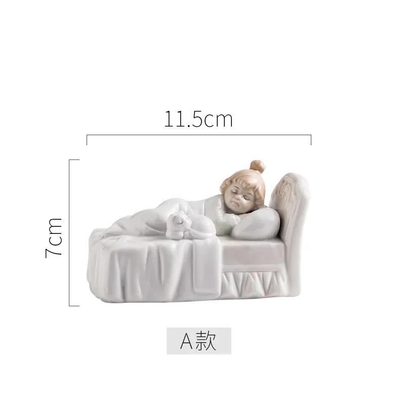 Painted Ceramic Family Figure Statue Decorative Figurines Quality Porcelain Crafts Portrait Sculpture Home Decoration Modern