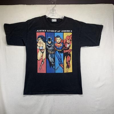 Justice League Of America T Shirt Men’s Small Boxy Fit Comic Panel Style