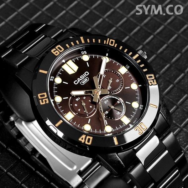 Casio Herrenuhr aus Metall im Taucherdesign