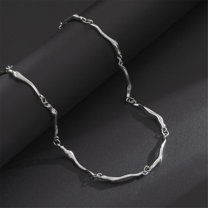 Irregular Wavy Chain Necklace Adjustable Length Neckchain Unisex Choker Ornament Trendy Accessory for Fashion Lovers