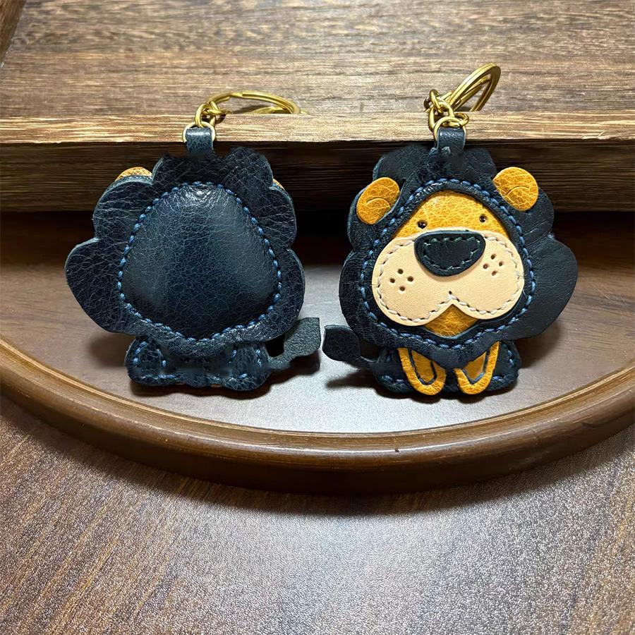 Cow Leather Bag Charm Lion Bags Pendant Car Keychain Trinkets Doll Decorations Backpack Dolls Birthday Gift Bag Accessories